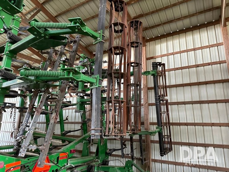 john-deere-2210-image-5