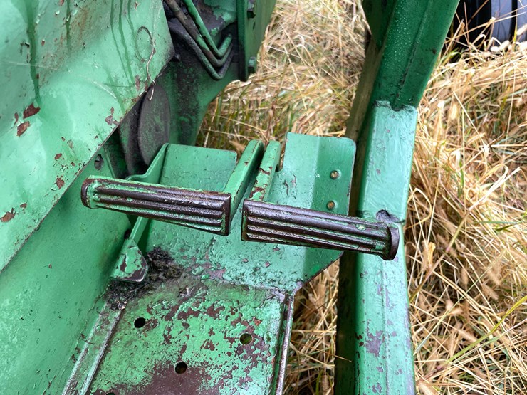 john-deere-2010-image-21