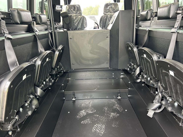 2023-fat-truck-2.8c-amphibious-awd-off-road-utility-vehicle-image-18