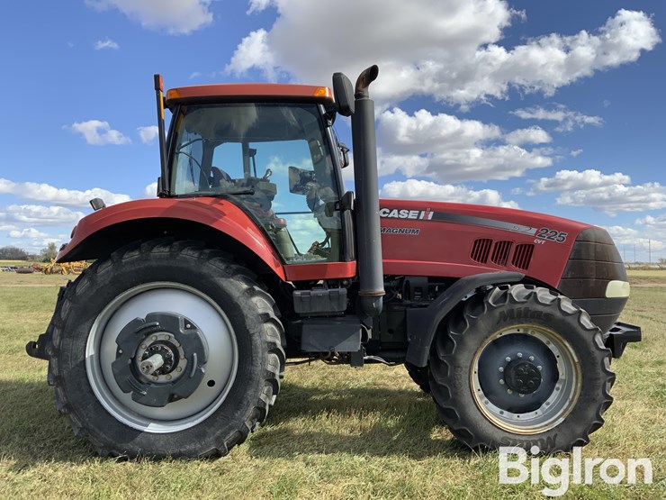 2010-case-ih-magnum-225-cvt-image-4