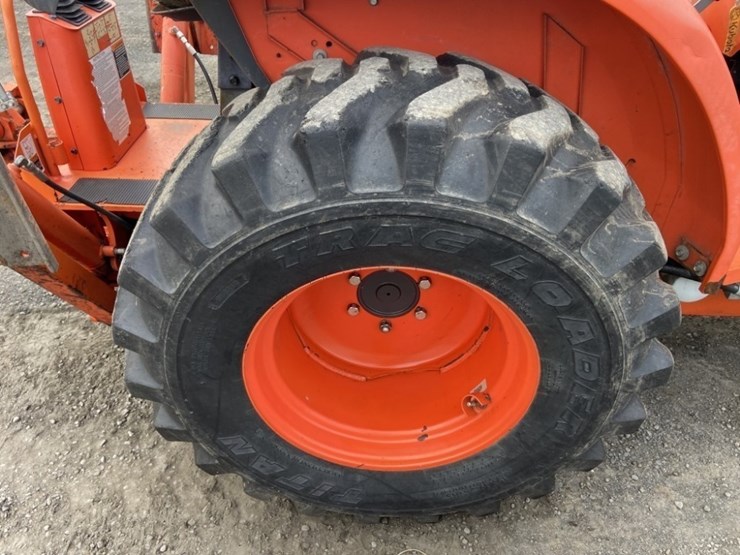 2010-kubota-l3200-image-22