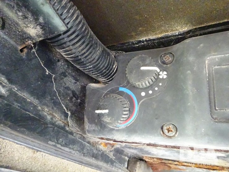 john-deere-320-skid-steer-(pz13998,-unit-343361)-image-44