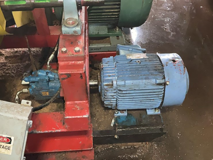 #115-•-2014-meadows-trojan-7-edger-image-30