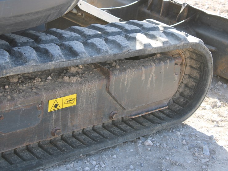 2016-bobcat-e32i-image-36