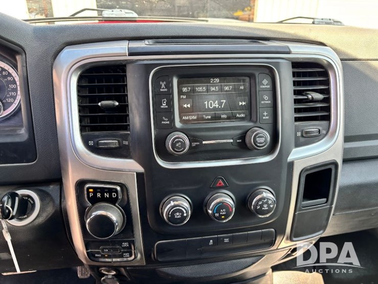 2017-ram-1500-slt-image-81