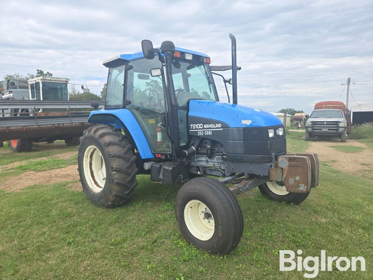 2002-new-holland-ts100-image-3