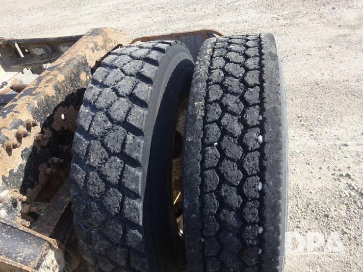 2007-volvo-vnl-day-cab-truck-(pz13987,-unit-110)-image-54