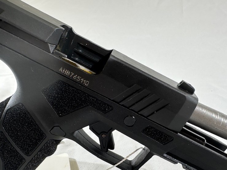 #2025-00038-•-taurus-gx2-pistol-image-31