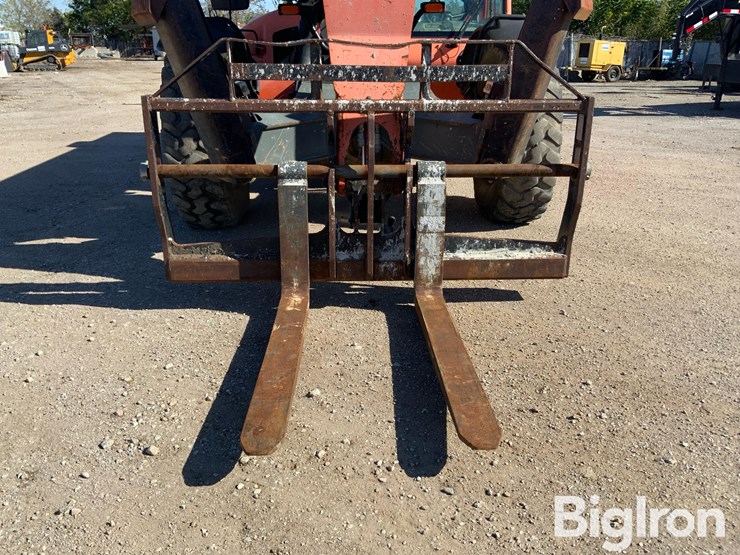 2010-jlg-g10-55a-image-18