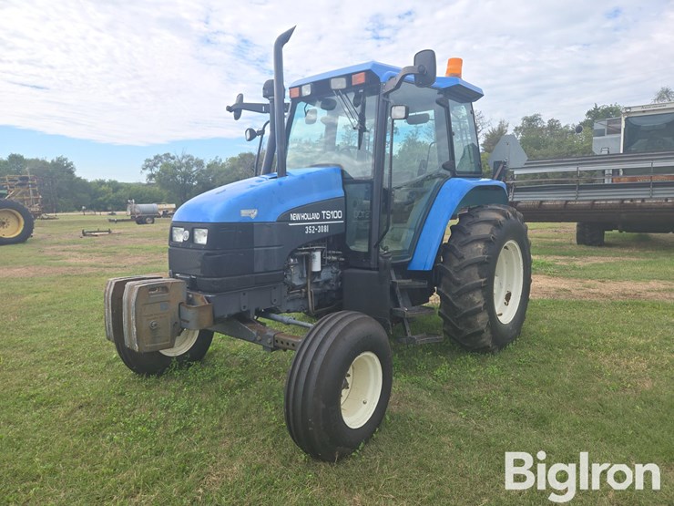 2002-new-holland-ts100-image-1