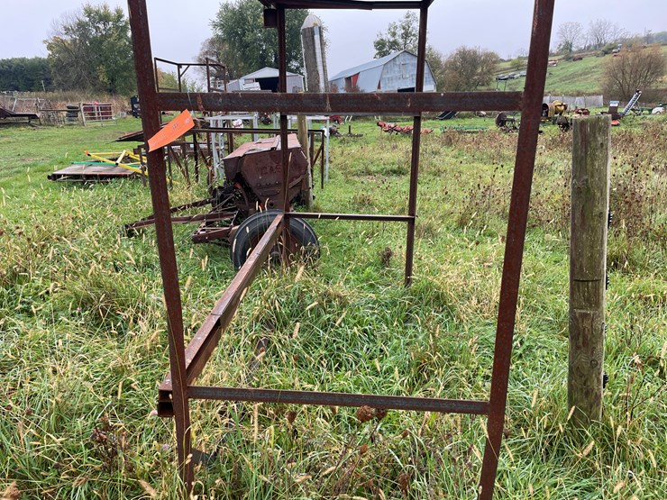 #8114-•-metal-frame-image-9