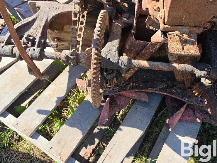 international-end-gate-seeder-image-10