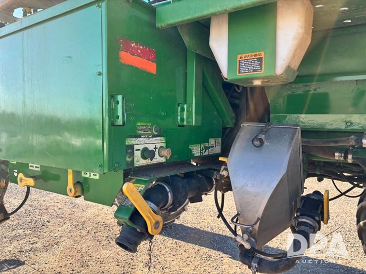 2013-john-deere-4830-image-44