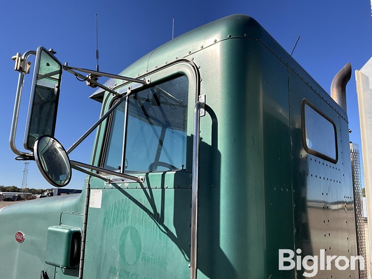 1992-peterbilt-377-image-13