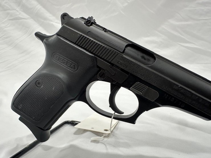 #2025-00052-•-bersa-thunder-22-pistol-image-15