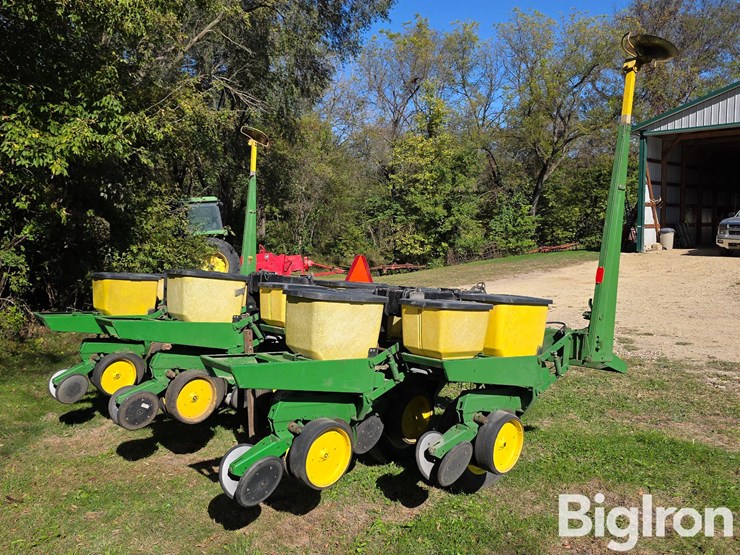 john-deere-7000-image-5