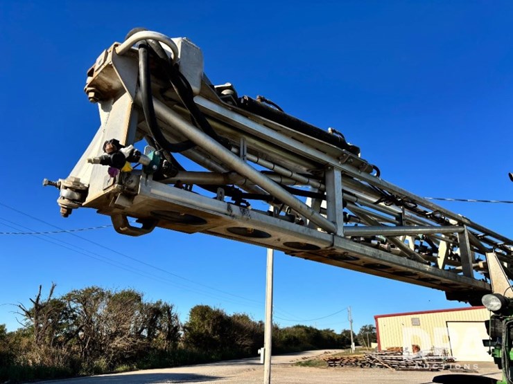 2013-john-deere-4830-image-109