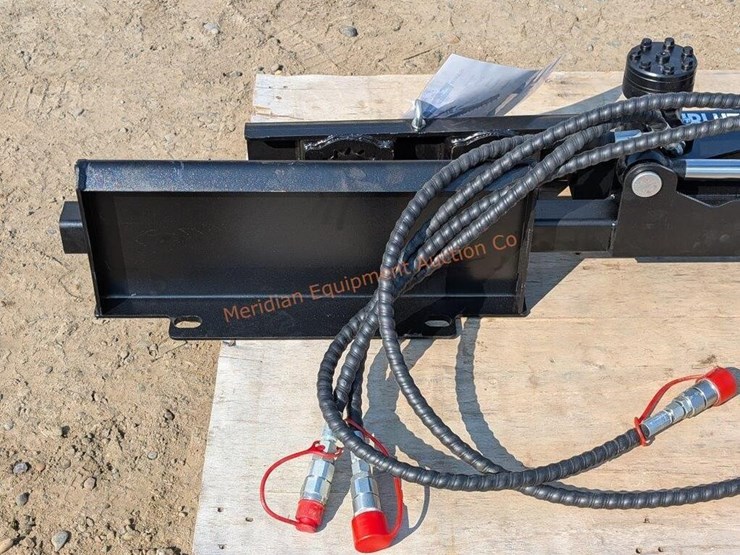 ir-mini-skid-steer-hedge-trimmer-image-5