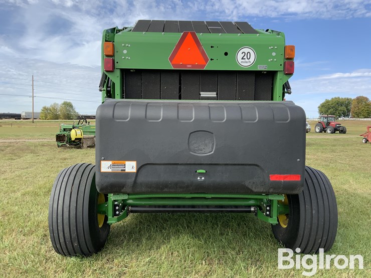 2021-john-deere-560m-image-6