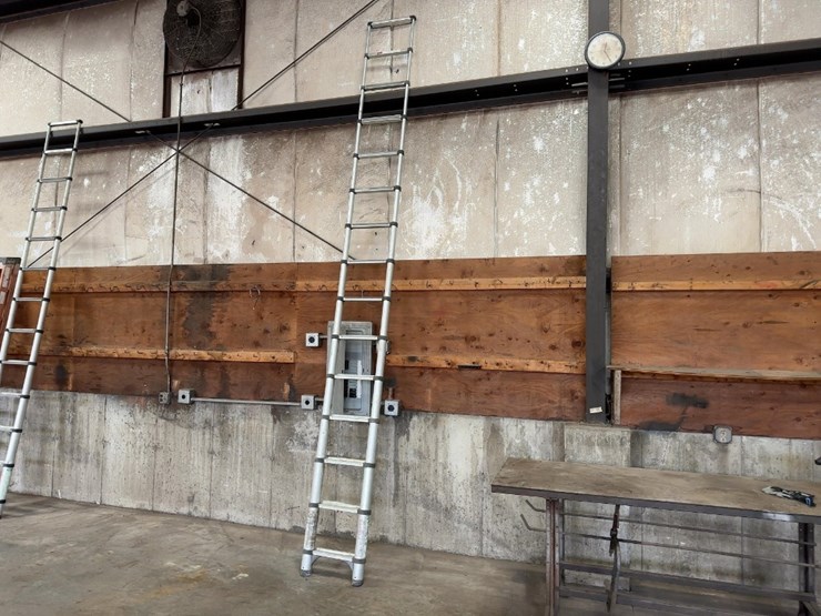 14'-telescopic-aluminum-ladder-image-1