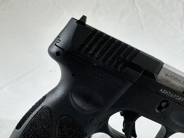 #2025-00069-•-taurus-g3c-pistol-image-23