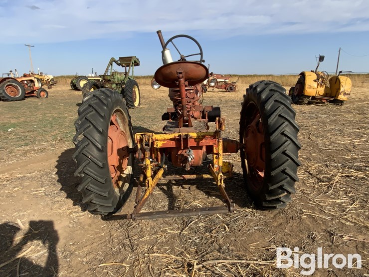 farmal-h-2wd-tractor-image-6