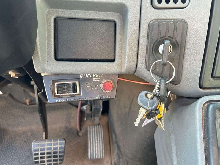 2005-international-durastar-4300-image-15