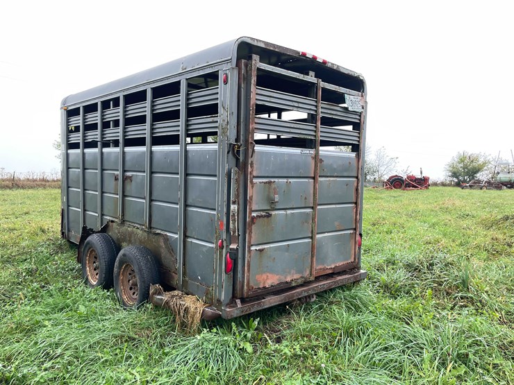 #8040-•-1998-corn-pro-tandem-axle-horse-trailer-(no-title)-image-7