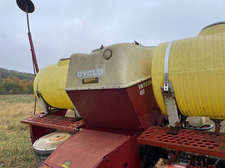 international-400-image-21