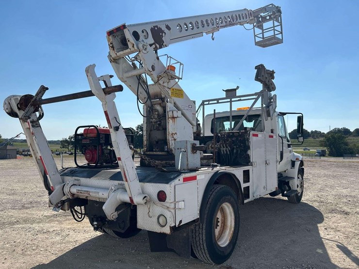 2005-international-durastar-4300-image-3