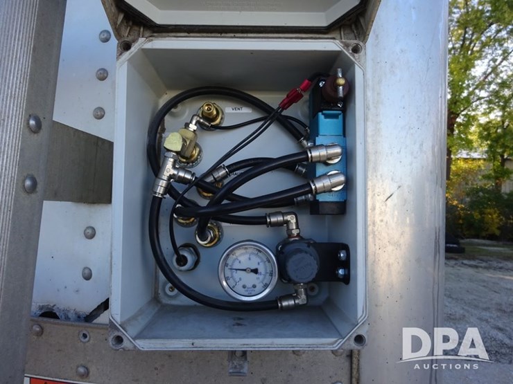 2018-wilson-hopper-bottom-image-85