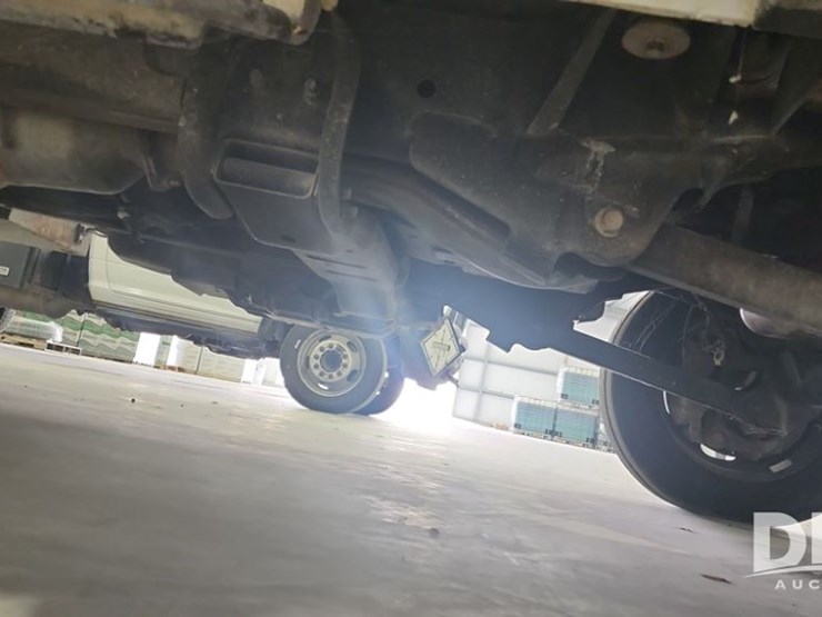 2015-dodge-ram-5500-image-26