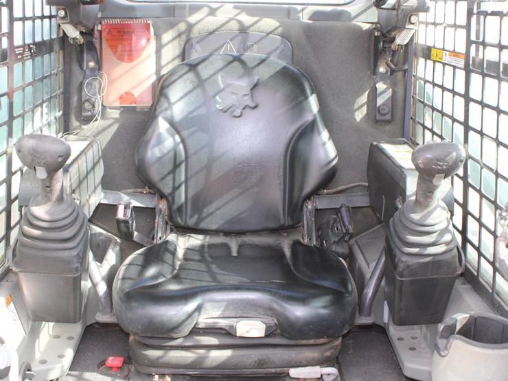 bobcat-t870-image-58