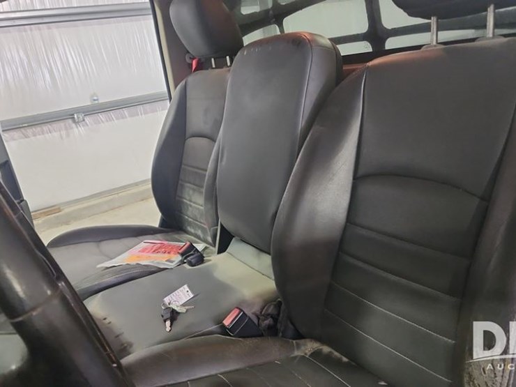 2015-dodge-ram-5500-image-38