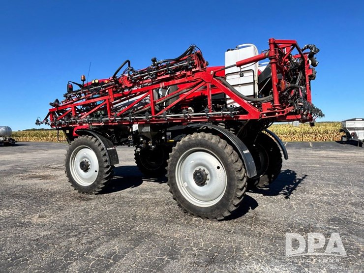 2020-case-ih-patriot-4440-image-17