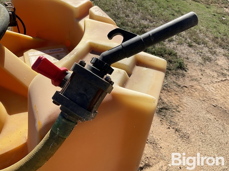 monsanto-250-gallon-liquid-fertilizer-poly-shuttle-image-11