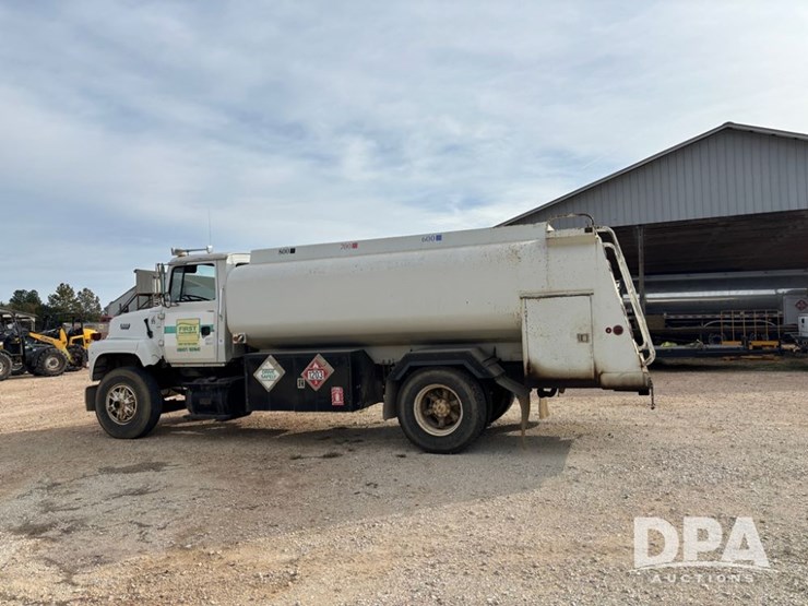 1994-ford-l8000-image-3