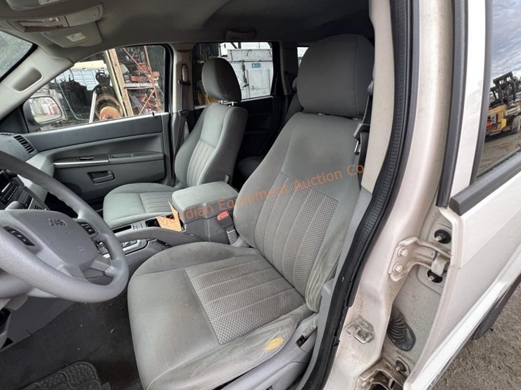 2005-jeep-grand-cherokee-image-25