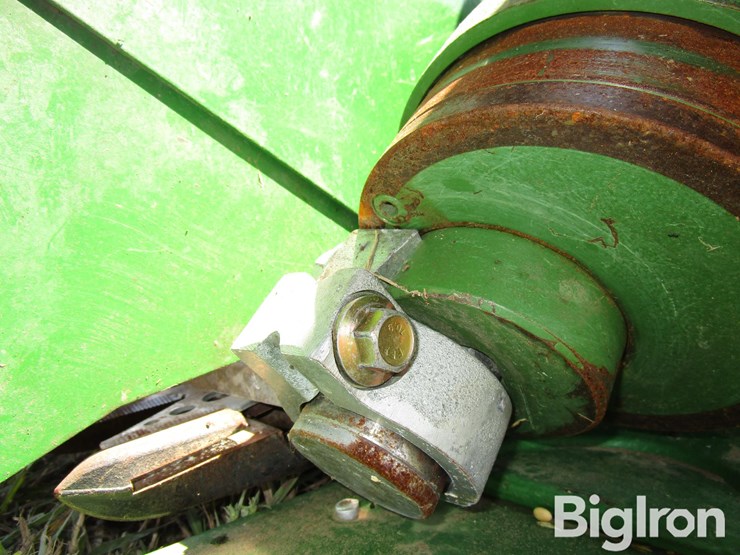 2018-john-deere-625f-image-12