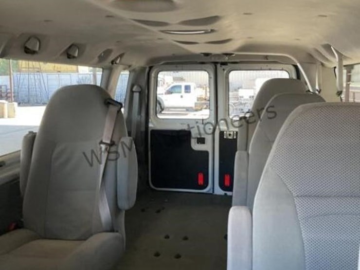 2009-ford-e350-image-11