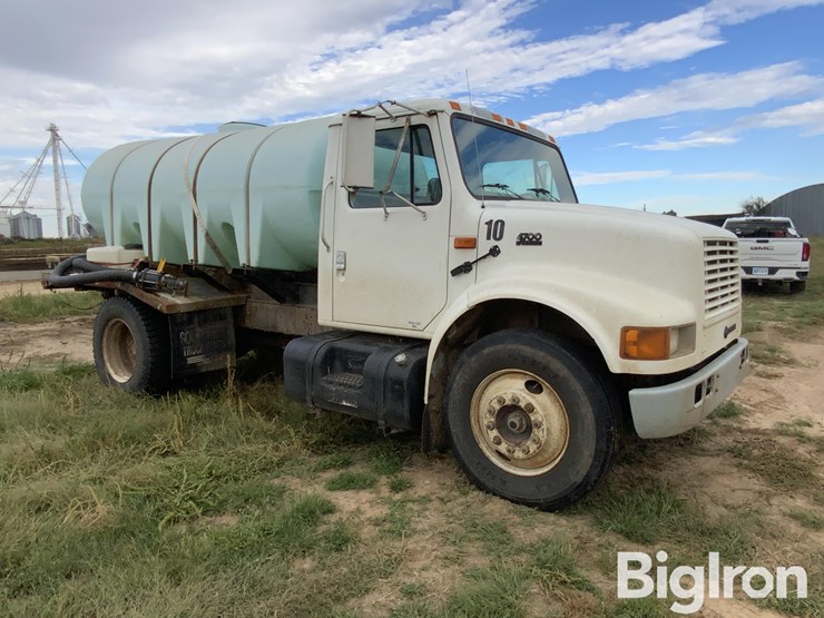 2001-international-4700-image-3