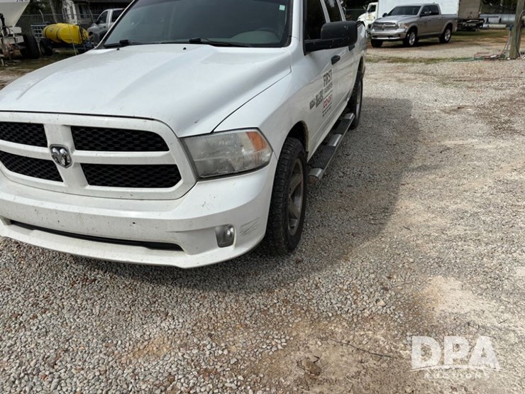 2013-dodge-ram-1500-image-11