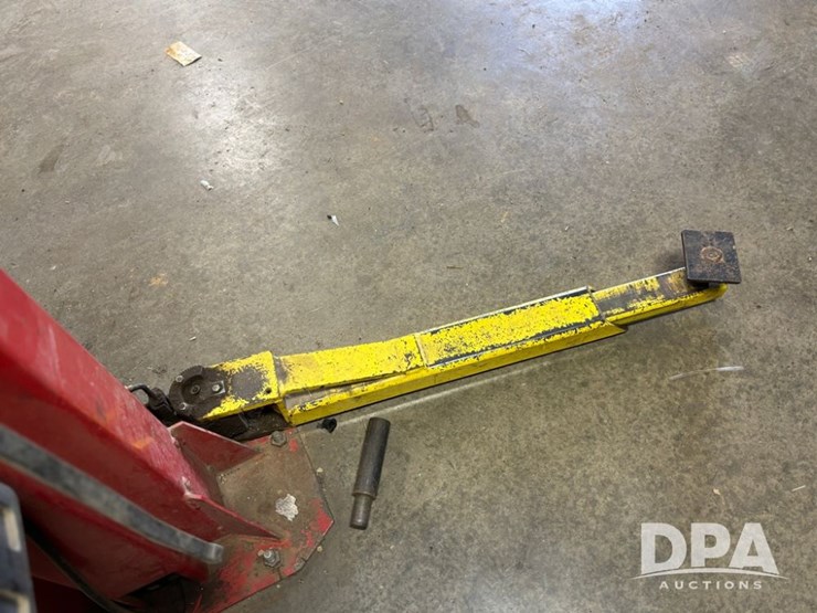 2004-ammco-lifts-rotary-two-post-lift-(jy0989)-image-8