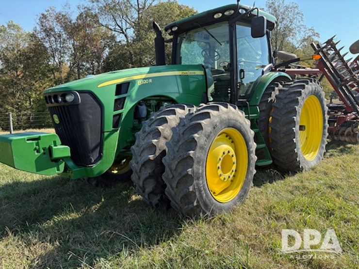 2010-john-deere-8320r-image-1