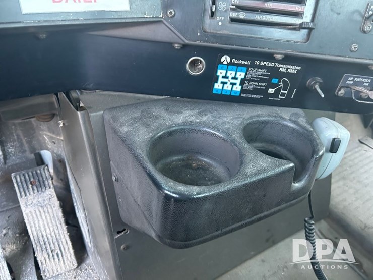 international-9100-image-41