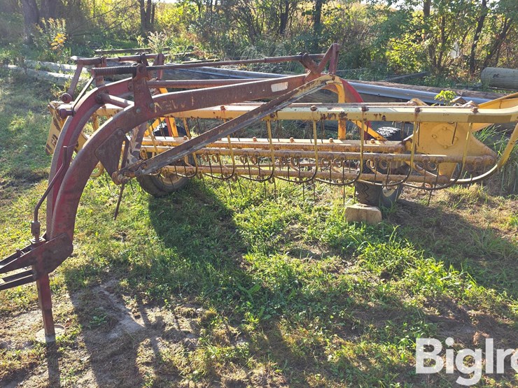 new-holland-256-image-1