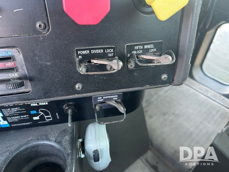 international-9100-image-33