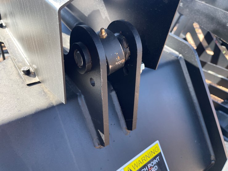 #4113-•-72"-rock-grapple-bucket-attachment-image-5