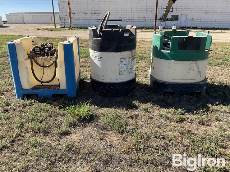 snyder-454l/120-gallon-liquid-fertilizer-poly-shuttles-image-6