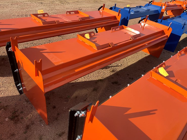 #4059-•-10'-hd-snow-pusher-attachment-image-1